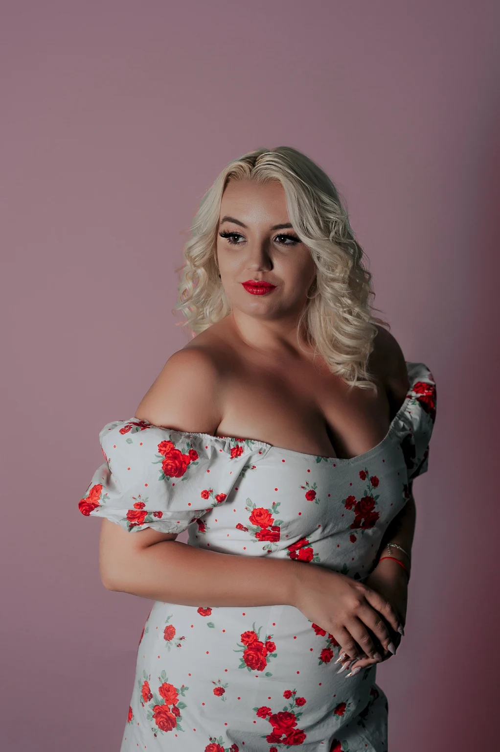 Studio portrait of a female business owner who is a dentist in Vienna. The image showcases her professional appearance and confidence in a polished studio setting.